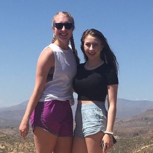 Meet your Posher, Isabel